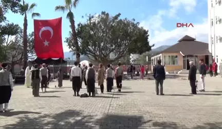 Kumluca Öğrenciler Çanakkale'yi Canlandırdı