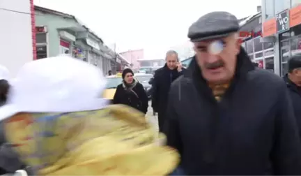 Muş - Yalova Belediye Başkanı Salman, Varto'da 'Hayır' Oyu Istedi