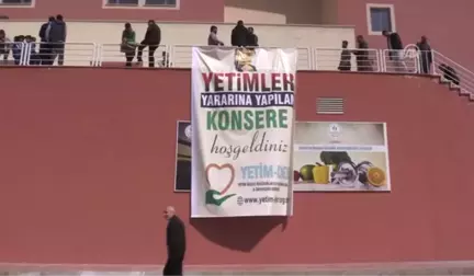 Yetimler Yararına Ilahi Konser