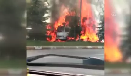 Park Halindeki Saman Yüklü Kamyon Ile Vinç Yandı - Karabük