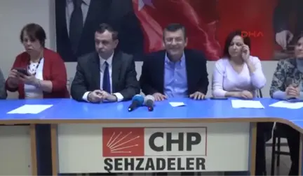 Manisa CHP'li Özel: Bahçeli ve Barzani Omuz Omuza 'Evet' Halayı Çekiyor