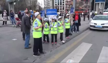 Çocuk Trafik Polislerinden Trafik Denetimi