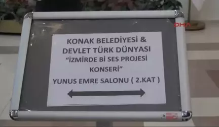 Izmir - Vatandaşlardan 'Konak'ta Bi Dünya Ses' Konserine Yoğun Ilgi