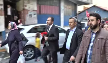 Beyoğlu'nda Yeni Anayasa Sistemi 'Sevgi Yürüyüşü' ile Anlatıldı