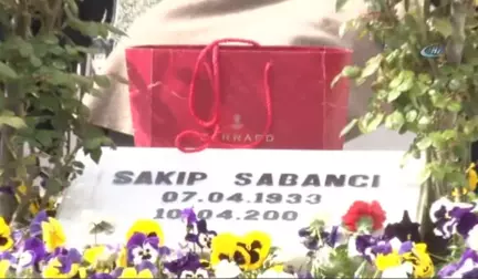 Sakıp Sabancı, Vefatının 13'üncü Yılında Mezarı Başında Anıldı