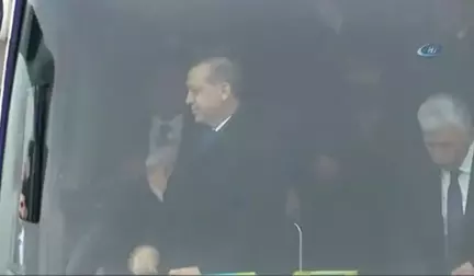 Cumhurbaşkanı Erdoğan, Cuma Namazını Hacı Tahir Büyükkörükçü Camisinde Kıldı