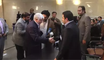 Iran'da Cumhurbaşkanlığı Seçimi Için Adaylık Başvuruları