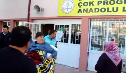 Evde Sağlık Hizmeti Araçlarıyla veya Ailelerini Yardımıyla Oy Kullanacakları Sandıklara...