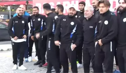 Şampiyon Olan Takıma Balıktan Madalya