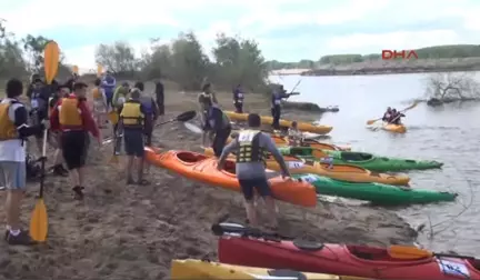 Edirne Meriç Nehri'nde Kano Yarışı