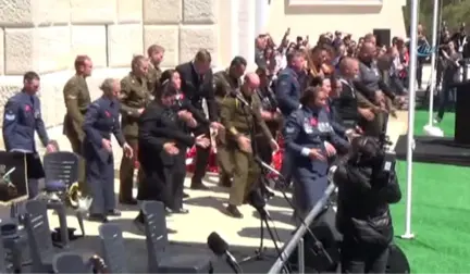 Yeni Zelanda'dan Haka'lı Anma Töreni