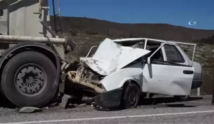 Arıza Yapan Beton Mikserine Otomobil Çarptı: 1 Ölü