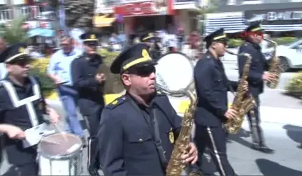 Izmir Geleneksel Urla Enginar Festivali 3'üncü Kez Başladı