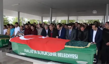 Minibüsün Çarptığı Itfaiye Eri Toprağa Verildi