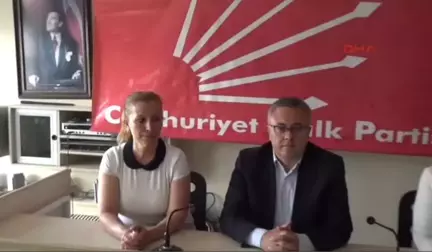 Uşak'ta CHP'liler Atatürk'e Hakareti Kınadı