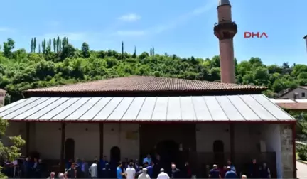 Tokat Niksar'daki Tarihi Ulu Cami'de Kılıçla Hutbe Okundu