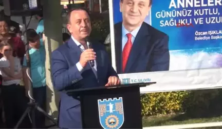 Anneler Günü'nde 'zübeyde Hanım' Heykeli Açıldı