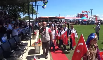 Başpehlivan Kara Babalarıyla Güreştim Şimdi Çocuklarıyla Güreşiyorum