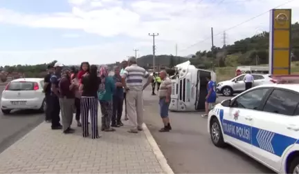 Öğrenci Servisi Devrildi: 5 Yaralı