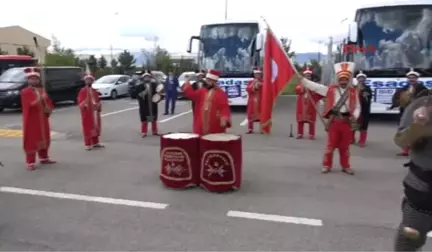 Erzurum Işadamları Mehter Marşları Eşliğinde Karşılandı