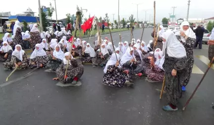 Meraya Müze Binası Yapılacağını Haber Alan Köy Sakinleri Yolu Trafiğe Kapattı