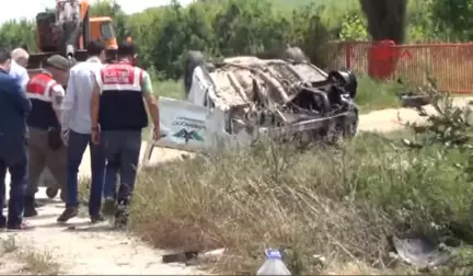 Bursa Otomobil Yağmur Suyu Kanalına Düştü 1 Ölü, 2 Yaralı