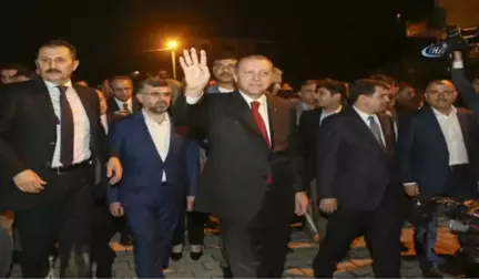 Cumhurbaşkanı Erdoğan'dan Şehit Ailelerine Ziyaret