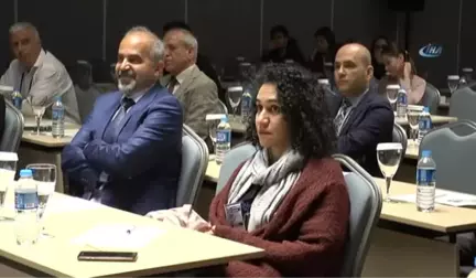 Avm'lerdeki Güvenlik Kapısından Geçmenin Sakıncası Yok