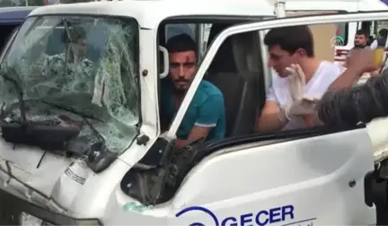 Trafik Kazaları: 3 Yaralı