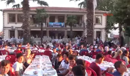 Çanakkale Bayramiç Belediyesi'nden Çocuklara Özel Iftar Yemeği