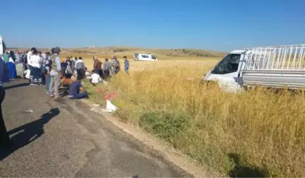 Mardin'de Tarım İşçilerini Taşıyan Kamyonetler Çarpıştı: 4 Ölü, 13 Yaralı