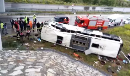 Yolcu Otobüsü Köprüden Alt Yola Düşü: 48 Yaralı