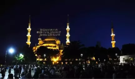 Sultanahmet Camisi'nde Kadir Gecesi