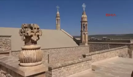 Mardin CHP'lilerden Süryani Manastırına Ziyaret