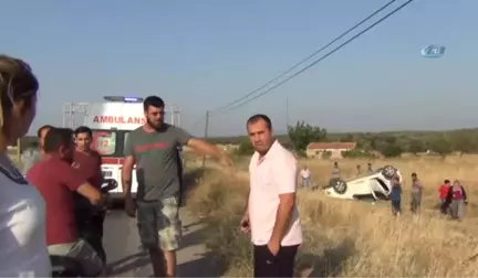 Ayvalık'ta Trafik Kazası: 1'i Bebek 4 Yaralı