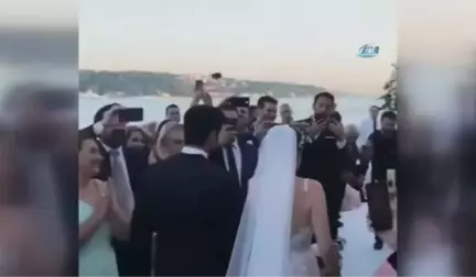 Burak Özçivit ve Fahriye Evcen Dünya Evine Girdi