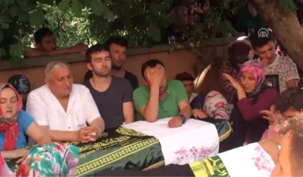 Trafik Kazasında Hayatını Kaybeden Baba ve Oğlu Toprağa Verildi