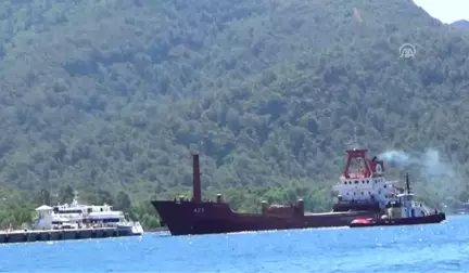 Yunan Botlarından Ateş Açılan Türk Bandıralı Ticari Gemi Limandan Ayrıldı (2)