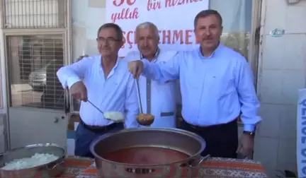 Kuru Fasulye Pilavla Geçen 50 Yılını Aynı Şekilde Kutladı