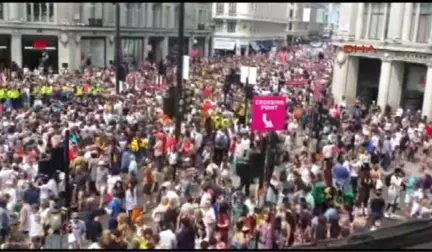 Pride In London Yürüyüşü Başladı