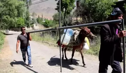 15 Temmuz'u Unutmayan Kaleboğazlılar Kaleye Bayrak Diktiler