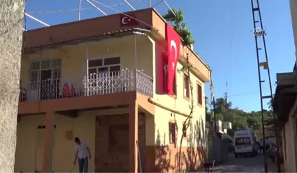 Bitlis'te Şehit Olan Astsubay Üstçavuş Recep Ince'nin Baba Evi