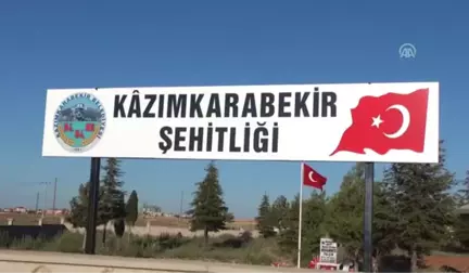 Hasretimi, Mezar Taşının Kokusuyla Gideriyorum