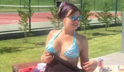 54'lük Aydan Şener'in Bikinili Fotoğrafı Olay Oldu