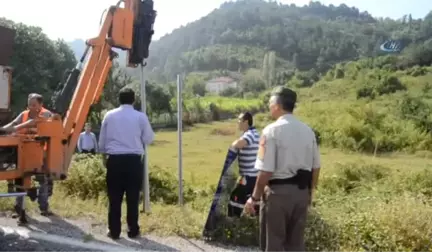 Jandarma Trafik Timinden Hayat Kurtaran Emniyet Kemeri Uyarısı