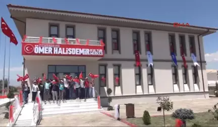 Niğde Ömer Halisdemir Kültür Merkezi Açıldı