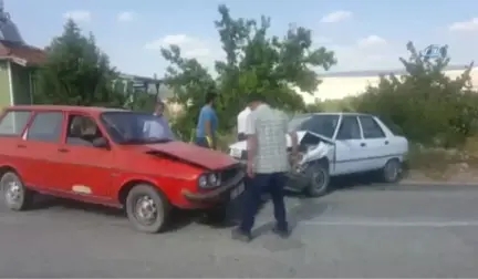 Hisarcık'ta Trafik Kazası: 5 Yaralı