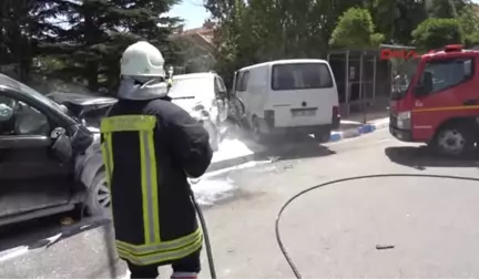 Afyon Kazada Yaralanan Sürücü Sağlık Ekibine Saldırdı