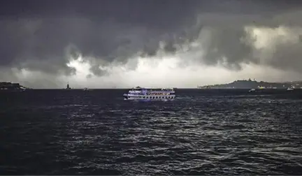 İstanbul'u Vuran Tufan Sonrası Uzmanlar Uyardı: Bu Daha Başlangıç