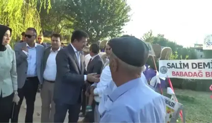 Zeybekci, AK Parti Milletvekili Özkan'ın Oğullarının Sünnet Düğününe Katıldı